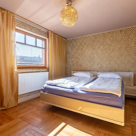 Patek Premium Apartments - Airport Lawica & Mtp & Car Races & International Trade Fairs Skórzewo Zewnętrze zdjęcie