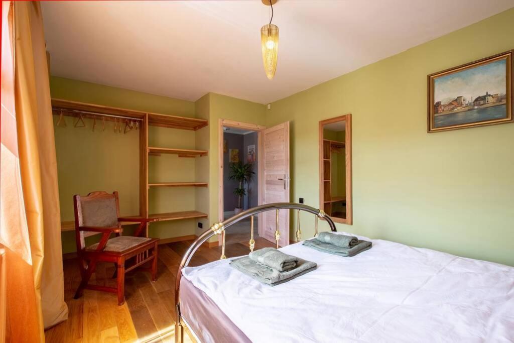Apartament Patek Premium - Airport Lawica & Mtp & Car Races & International Trade Fairs *